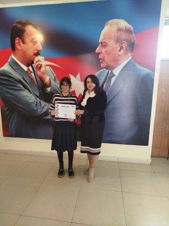 Təhsildə Fədakarlıq və Vətənpərvərlik Nümunəsi: Mehdiabad Qəsəbə 3 Nömrəli Tam Orta Məktəbin Direktoru Afət Camalova